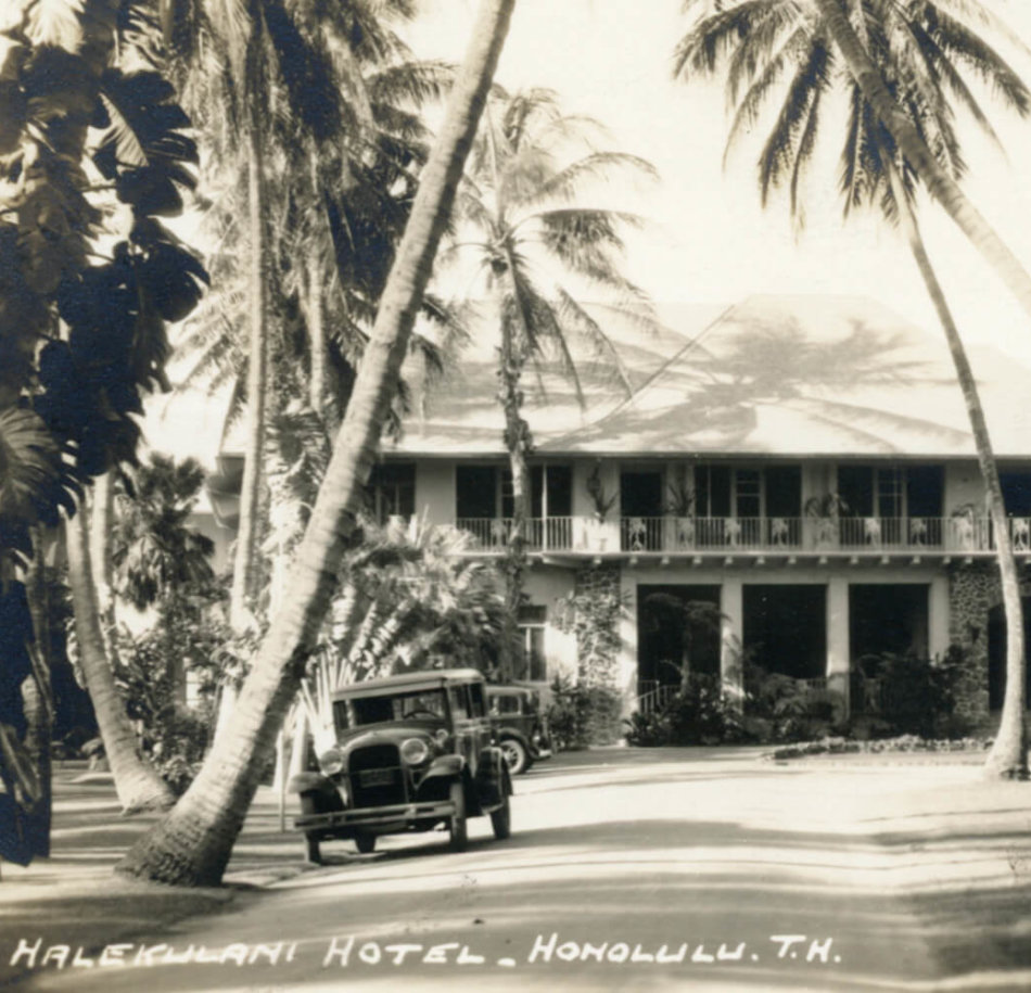 The original Halekulani began in 1907 as a residential hotel, owned by Robert Lewers