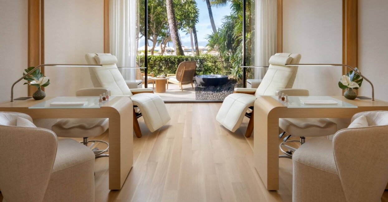 Halekulani Spa lounge